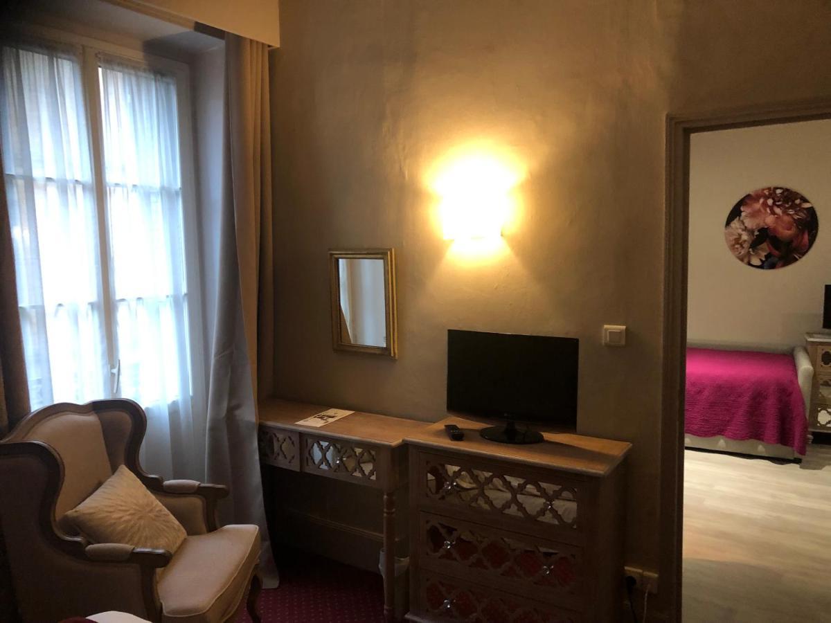 Hotel Montespan Bourbon-lʼArchambault Eksteriør billede